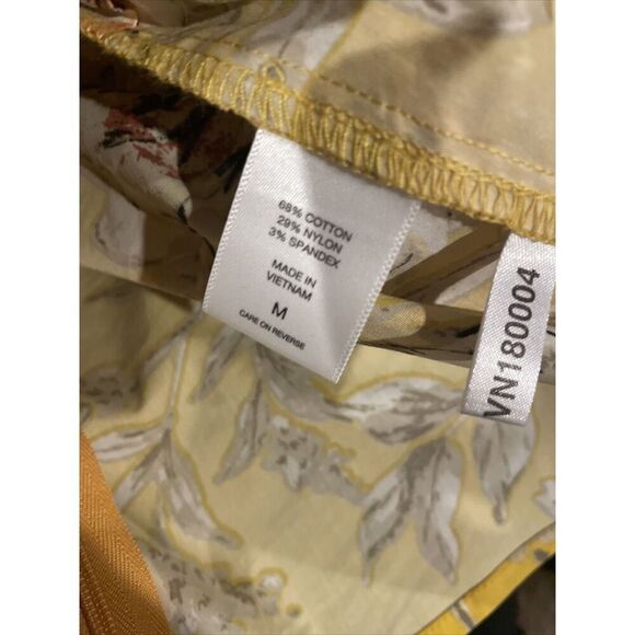 Soho New York Company Off Shoulder Top Medium Cropped Boho Floral Yellow NWT - Picture 7 of 7